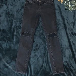 Garage high-waisted stretchy jean Size 05 US (fits smaller)